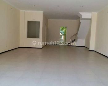 Ruko Bratang gede 3 lantai , Strategis, Murah