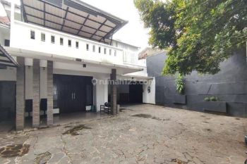 For Sale for Rent Rumah 2lantai Lokasi Strategis Di Cipete Jaksel