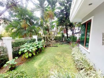 Rumah Mewah Hook Ada Swimming Pool Siap Huni Di Pondok Indah