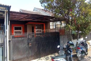 Rumah Bagus di Komplek Adipura , Bandung Kota