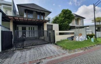 *Dijual rumah siap huni graha family wiyung surabaya*
