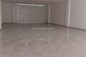 Di sewakan ruko di sayap  jalan riau