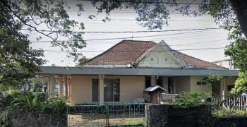 Rumah Mainroad Jalan Riau