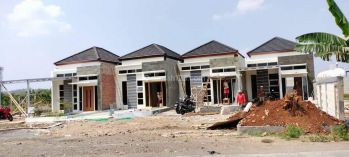 Rumah murah baru strategis dipinggir jalan raya meteseh tembalang