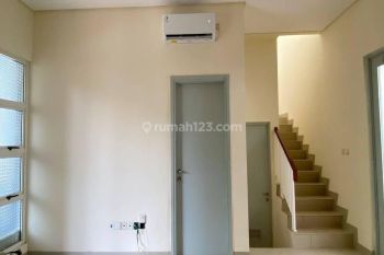 Rumah Semi Furnished Bagus di Green Lake City