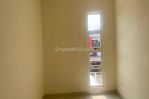 thumbnail-rumah-semi-furnished-bagus-di-green-lake-city-1