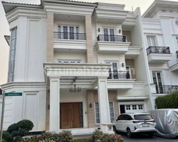 Disewa Rumah Super Mewah Ada Poolnya Furnished Di Gading Serpong