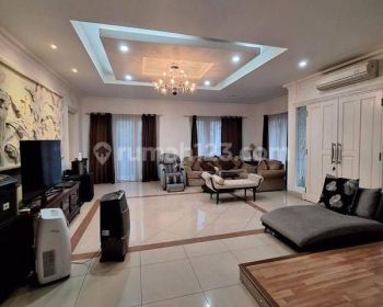 Dijual cepat rumah mewah, bangunan kokoh, keren,  terawat, bersih, rapi