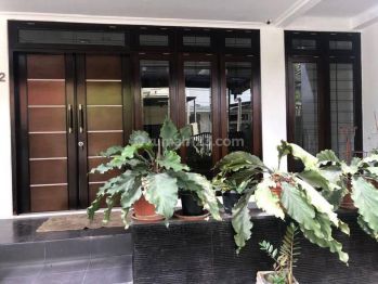 RUMAH MINIMALIS 3 MENIT JALAN KE MALL PIM 2
