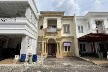 Villa di Komplek Somerset Regency Jalan Sunggal