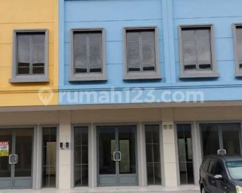 Disewakan Ruko Maggiore Brand New di Lokasi Strategis Dan High Traffic, Banyak