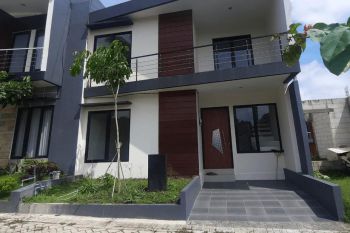 Jual rumah villa exclusive di Dau Malang bonus private pool