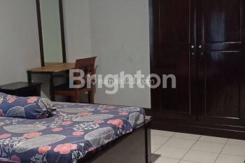 RUMAH KOS DI KEBAYORAN LAMA, COCOK JUGA UNTUK KANTOR