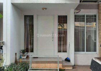 Disewakan rumah semi furnished bagus dan murah banget!!!
