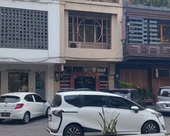 Ruko di Darmawangsa Square, Kebayoran Baru. Dkt ke Brawijaya & Pangpol