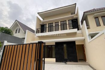 Rumah Baru SHM Hadap Selatan Dkt Merr , Pandugo , Penjaringan