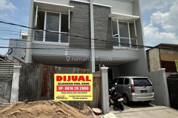 Non.658 Rumah New 3 Lantai duri Kepa jakarta Barat
