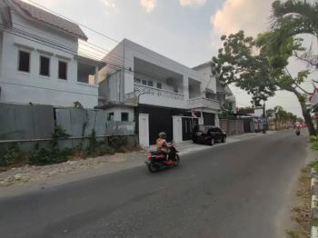 Rumah di jl. Pakel Baturan Karanganyar