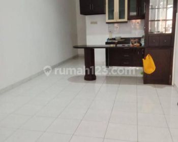 Chandra Rumah 3 Lantai Uk 4x15m Lokasi Strategis di Jelambar