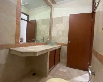 KOS KEBAYORAN GUEST HOUSE