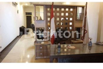 Ruko 3 Lantai Full Furnish Modern Kampung Melayu Jakarta Timur