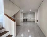 thumbnail-rumah-di-emerald-bintaro-sektor-9-jual-cepat-sudah-renovasi3641-2