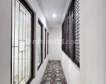 thumbnail-rumah-di-emerald-bintaro-sektor-9-jual-cepat-sudah-renovasi3641-8