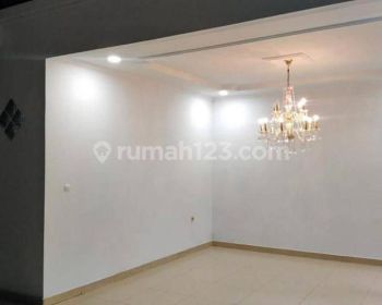 Rumah Dijual Modern Nyaman di Kopo Permai