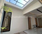 thumbnail-rumah-cantik-minimalis-taman-holis-indah-thi-11