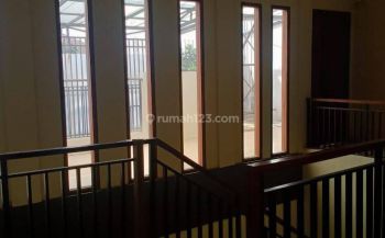 RUMAH NYAMAN SIAP HUNI SINGGASANA PRADANA