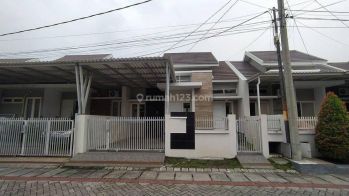 Rumah Mungil Greenleaf Regency Pandugo Rungkut, Lokasi 0 Jalan