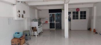 Disewakan Rumah 2 Lantai di Commercial Area, Kelapa Gading