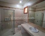 thumbnail-rumah-di-perumahan-kota-wisata-cibubur-2-lantai-shm-sudah-renovasi-13