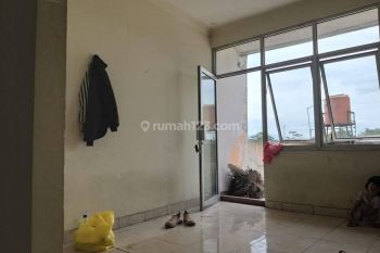 Disewakan Ruko 3 Lantai di Jalan Gadobangkong, Depan Ateja