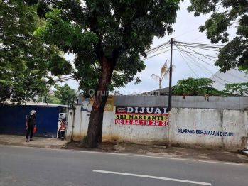 Lahan usaha sangat strategis jl H Saaba Meruya