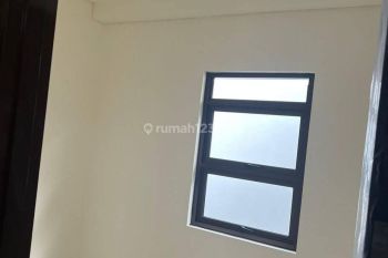 Rumah Baru Bagus Nyaman di Cluster padmagriya Podomoro