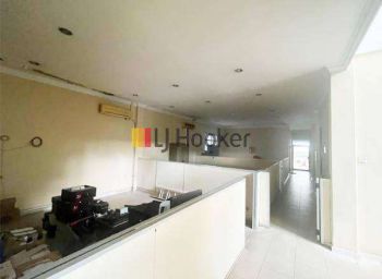 Dijual Murah Gudang Beserta Kantor Dengan Tanah Luas Di Batu Ampar