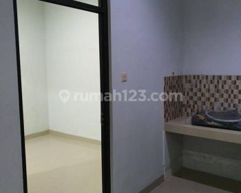 Rumah 2 lantai disewakan dekat Mall Kelapa Gading dan beberapa sekolahan Rumah 2