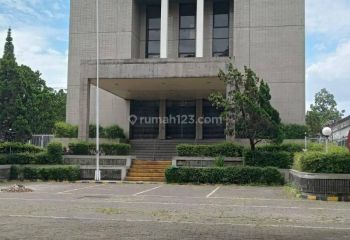 Gedung Luas Cocok Untuk Kantor di Tengah Kota, Otista, Bandung