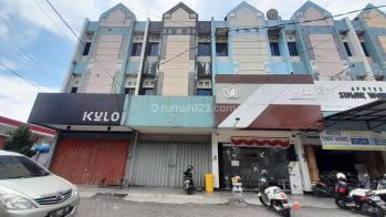 Ruko bagus 3lantai disewakan  call  0813-2912-880 di Solobaru Surakarta