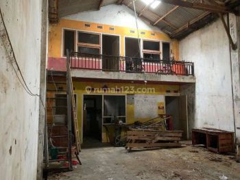 Gudang Sewa Lokasi Strategis di Daerah Sulfat Malang Gmk02088