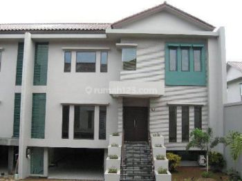 Rumah Cilandak 2 Lantai+1 Semi Basement 4 Kamar Tidur