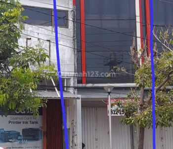 Ruko 3lantai di pinggir jalan raya tengah kota Semarang