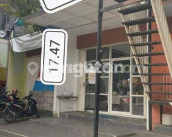 Ruko 3 lt selangkah ke alun alun kota Batu