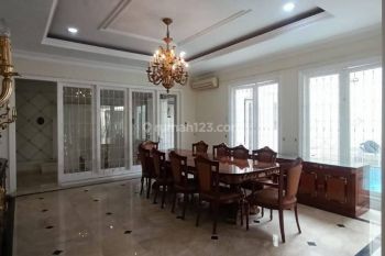 Rumah mewah design modern siap huni prime lokasi di Pondok indah