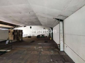 Kantor + Gudang Tengah Kota