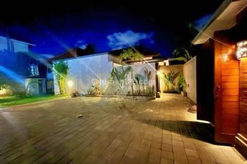 Villa modern berawa canggu
