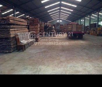 Gudang di Jl. Raya Peusar. Cikupa. Tangerang Sudah Renovasi SHM 20000 m2