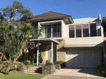 RUMAH MEWAH BAGUS SIAP HUNI DIAMOND HILL CITRALAND SURABAYA BARAT