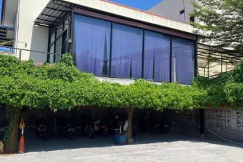 Ruang Usaha resto take over include manajemen di colomadu solo